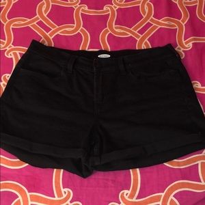 A black short